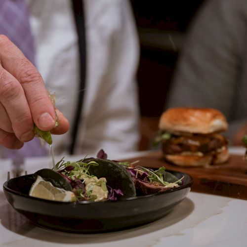 Elk carne asada tacos with lime